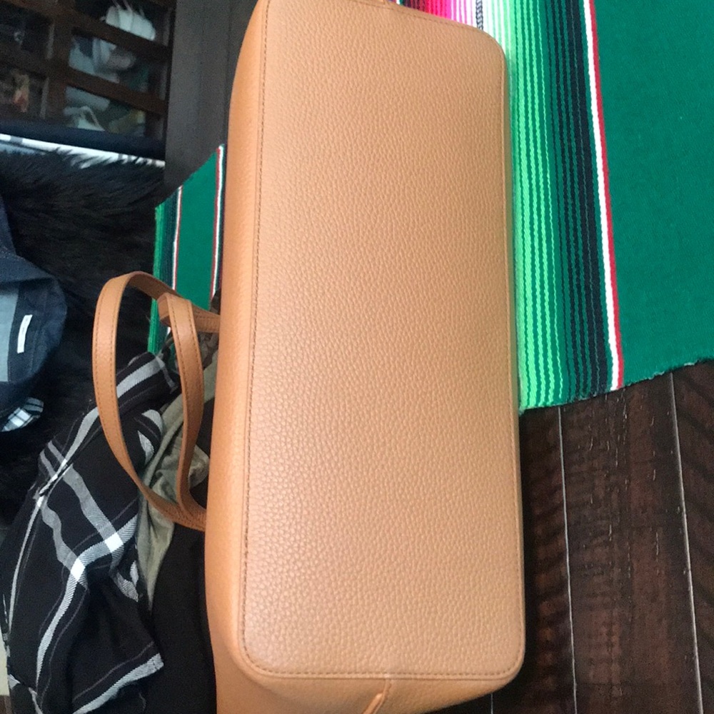 Tory Burch Brody Leather Tote - Picture 5 of 8